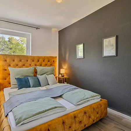 Science Trifft Helden By Cordissky 15 Minuten Zu Fuss Vom Hauptbahnhof *