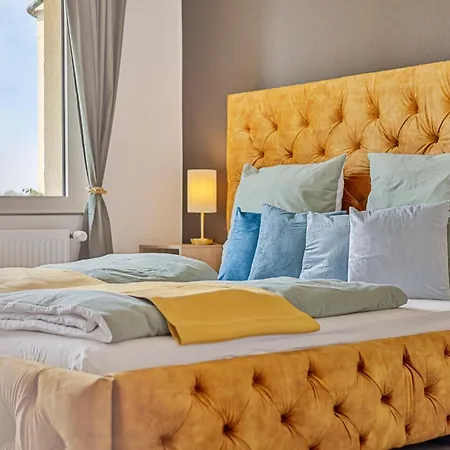 Science Trifft Helden By Cordissky 15 Minuten Zu Fuss Vom Hauptbahnhof Apartamento