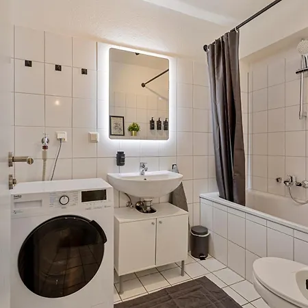 アパート Science Trifft Helden By Cordissky 15 Minuten Zu Fuss Vom Hauptbahnhof エッセン