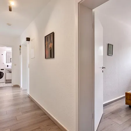 Science Trifft Helden By Cordissky 15 Minuten Zu Fuss Vom Hauptbahnhof Apartment *