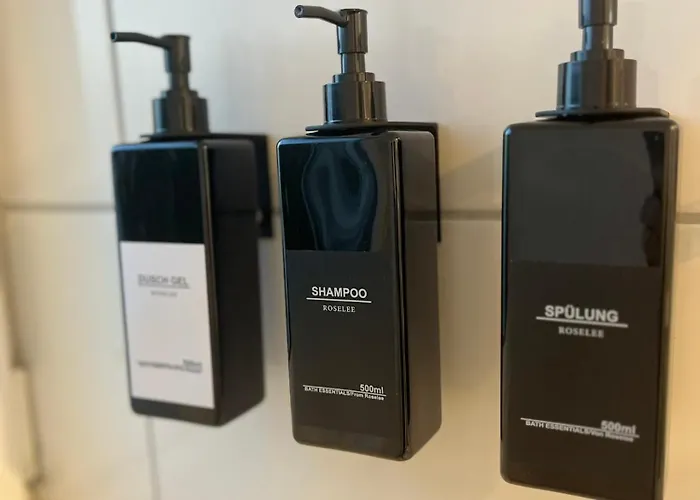 Science Trifft Helden By Cordissky 15 Minuten Zu Fuss Vom Hauptbahnhof Διαμέρισμα