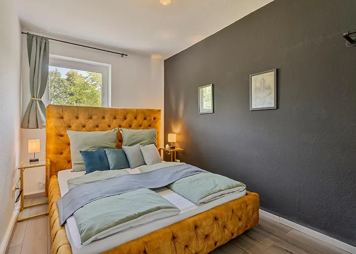 Science Trifft Helden By Cordissky 15 Minuten Zu Fuss Vom Hauptbahnhof *