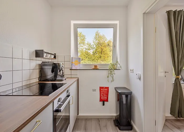 Science Trifft Helden By Cordissky 15 Minuten Zu Fuss Vom Hauptbahnhof * Έσσεν